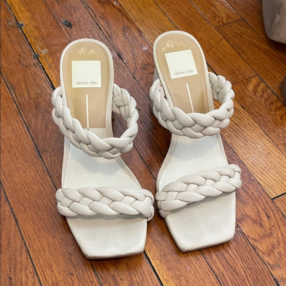 Dolce Vita Women's Tan Braided Sandals